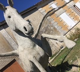 Un jardin insolite imaginaire en Haute-Gironde Un jardin insolite imaginaire en Haute-Gironde